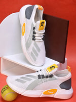 Whie Sneaker shoes 18894